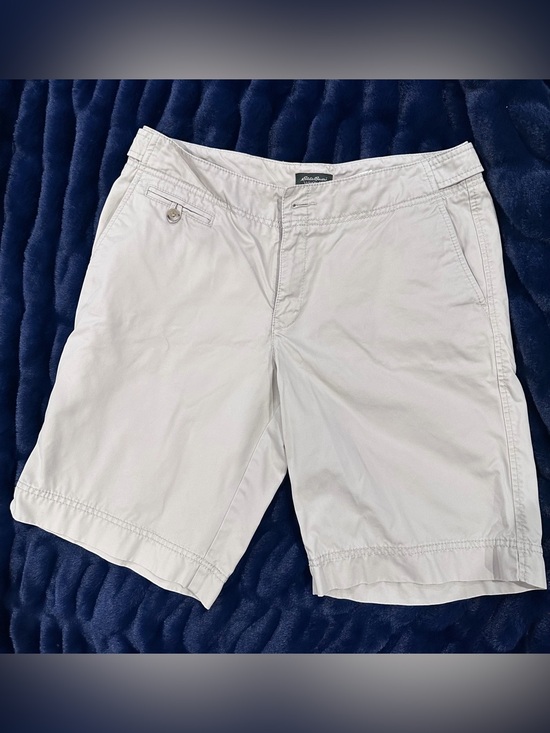 Eddie Bauer Pants - Eddie Bauer Vashon Fit Beige Women’s Shorts 10” inseam  - size 8